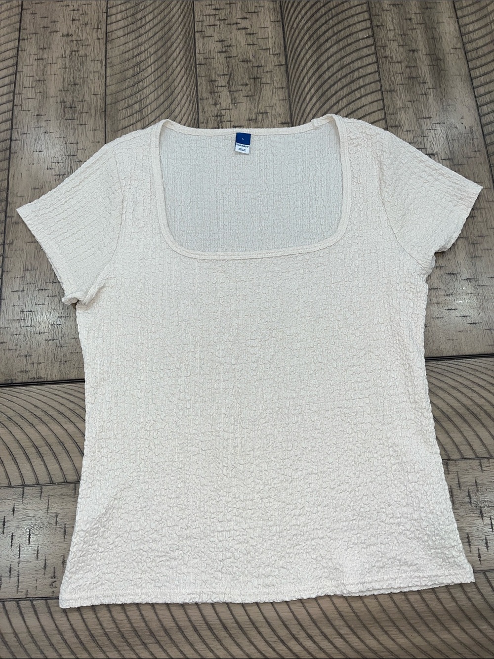 Women’s L Cream Short-Sleeve Textured Scoop-Neck Tee